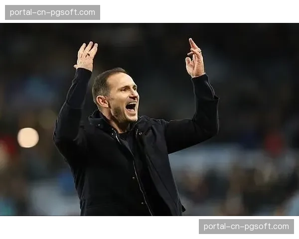 从英冠第17到提前升级：兰帕德执教考文垂的成功转型之路